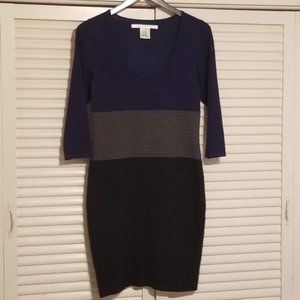 MAXSTUDIO Fitted Sweater Dress with 3/4 sleeve - Size L